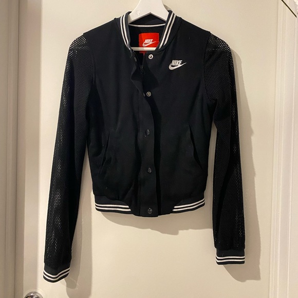 Nike ➰ ladies black varsity cut out full length sleeve buttoned zip up jacket XS - Picture 3 of 9